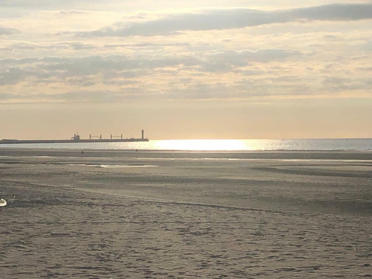 Une Escapade Tranquille, Proche De La Plage ! Dunkirk Kültér fotó